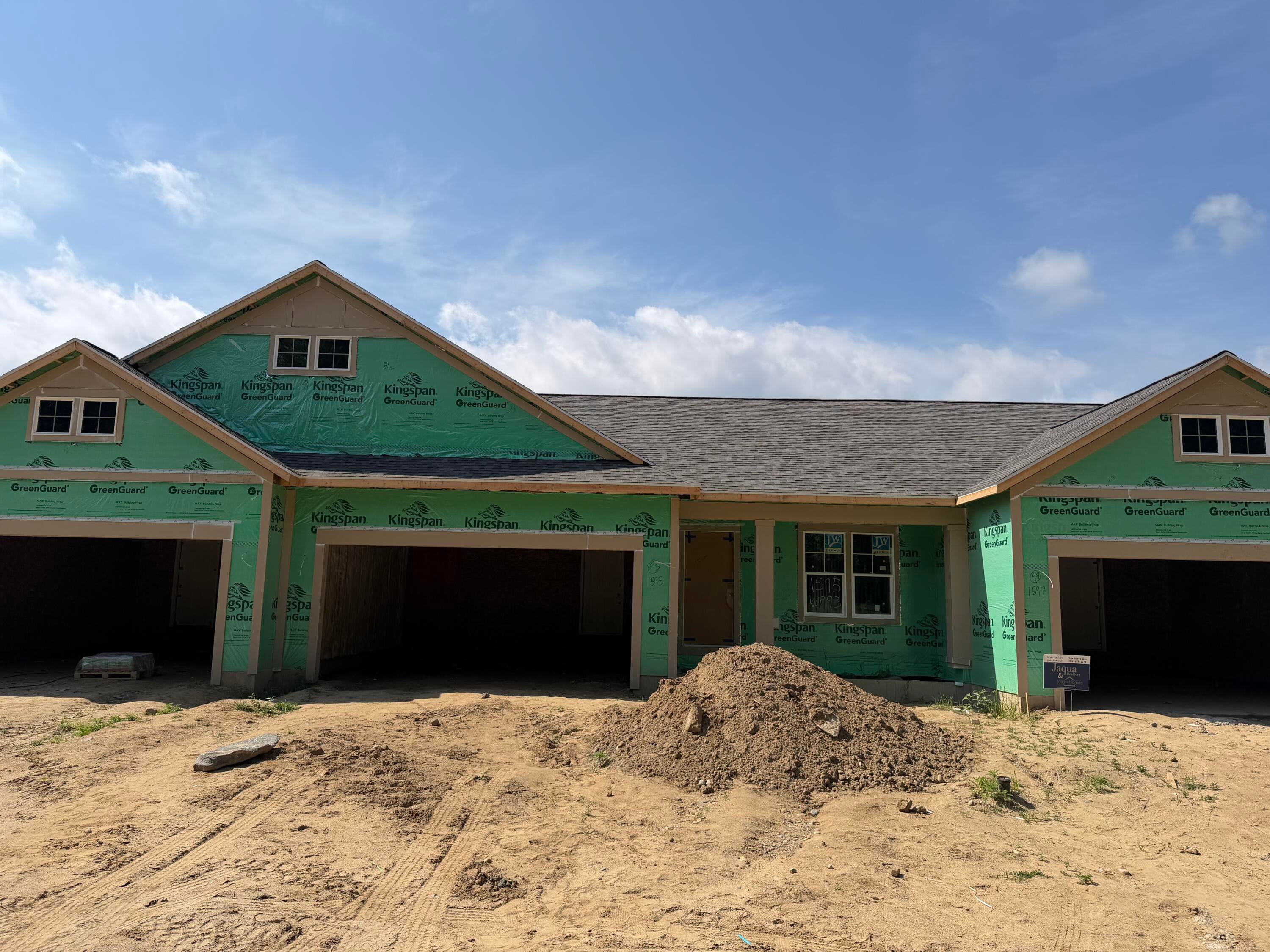 1595 N Village Circle