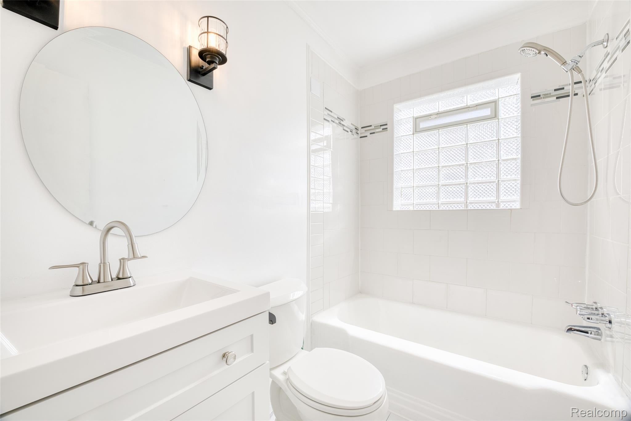 11395 Hazelton