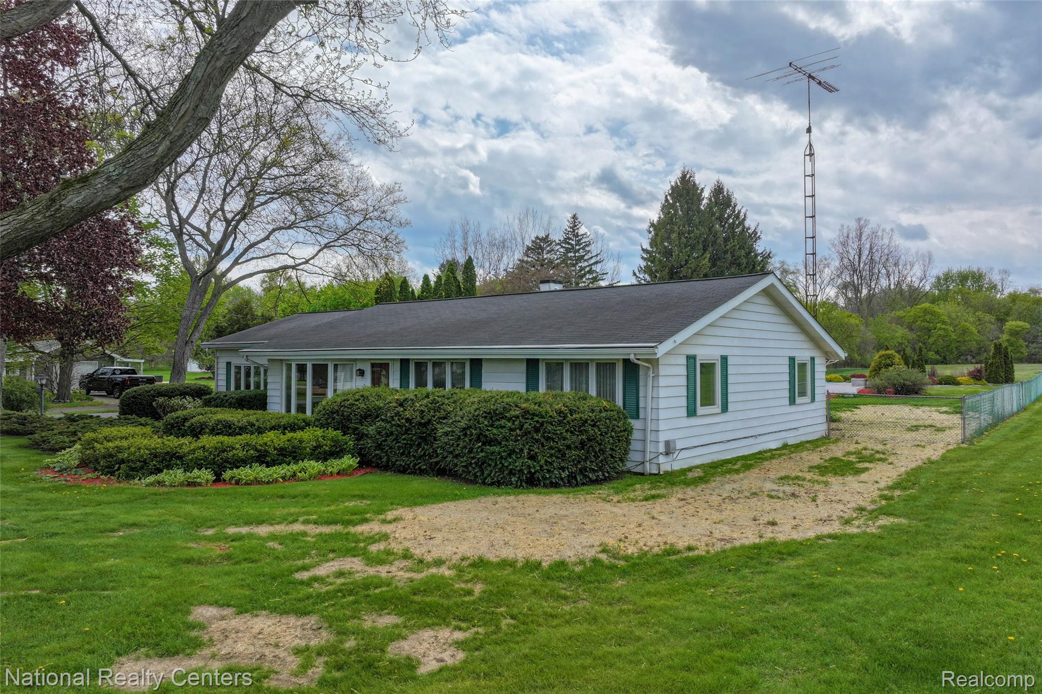 4347 N Gale Road