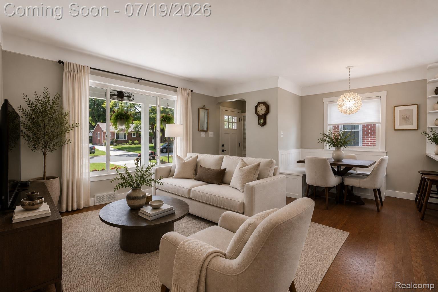 502 W Sunnybrook Drive