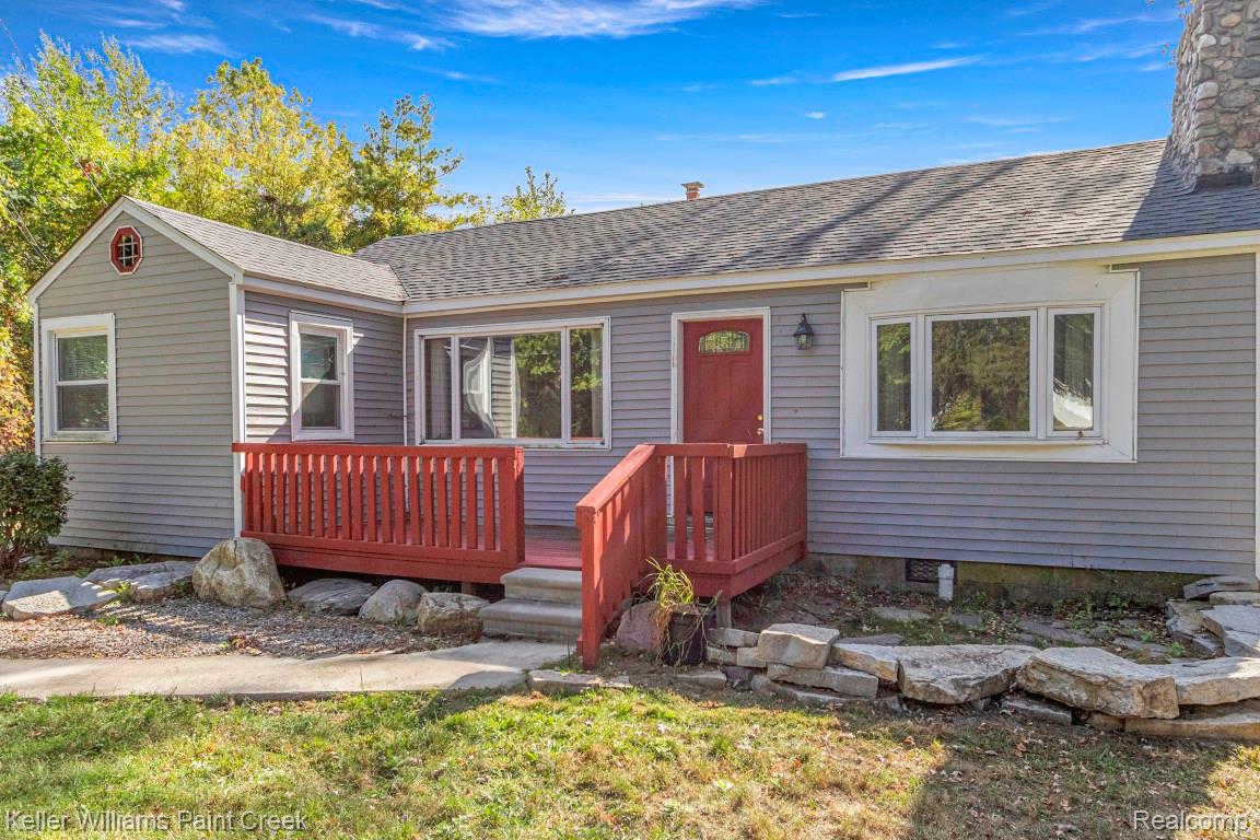 23608 Glenwood Street