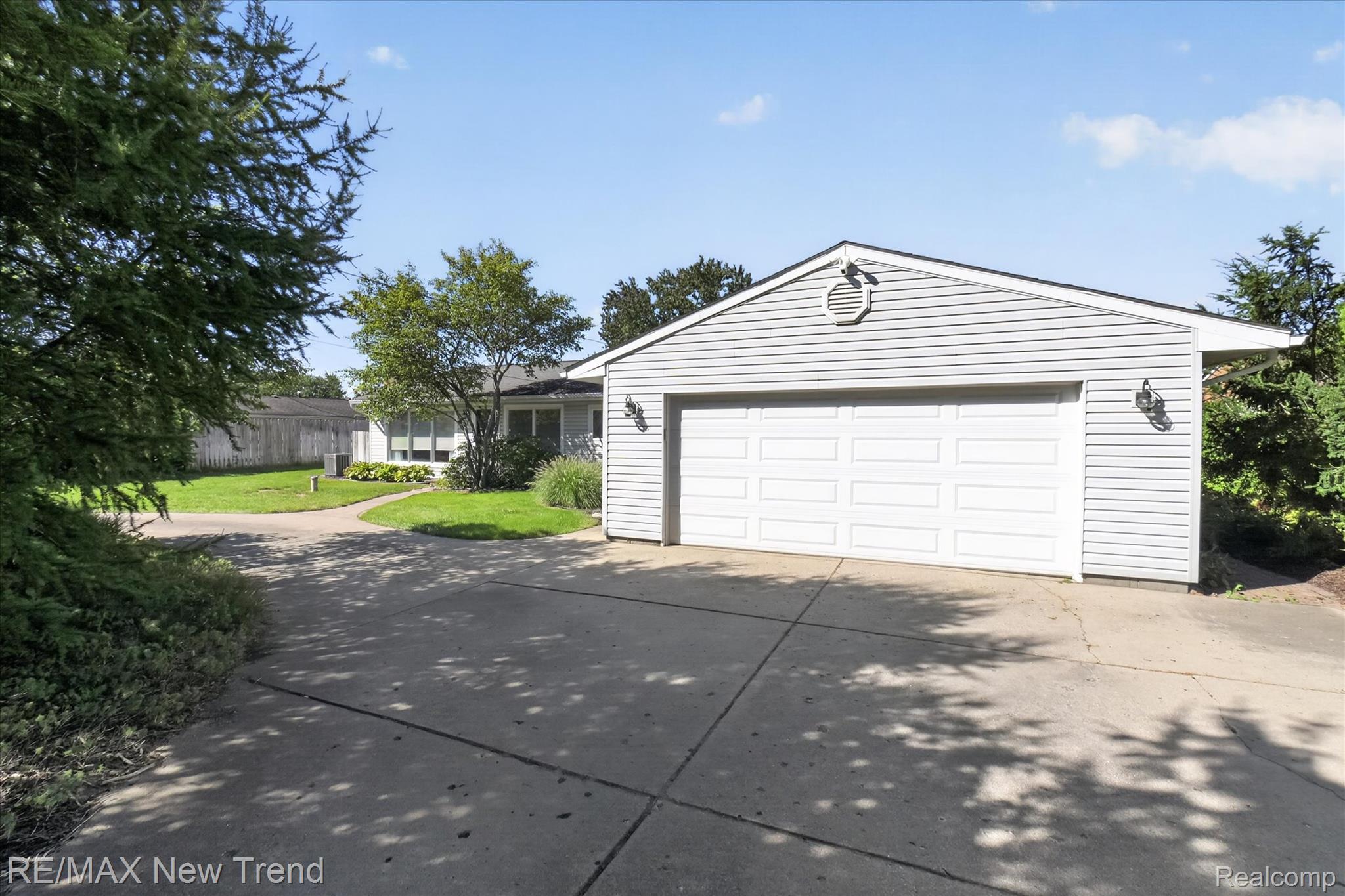 2529 S Commerce Road