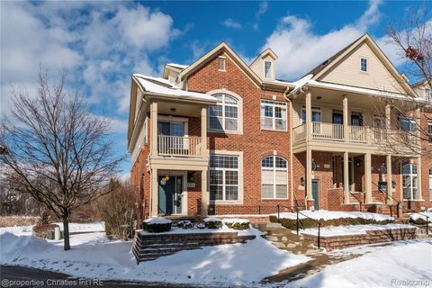 160 Club House Circle 57 Walled Lake City MI 48390