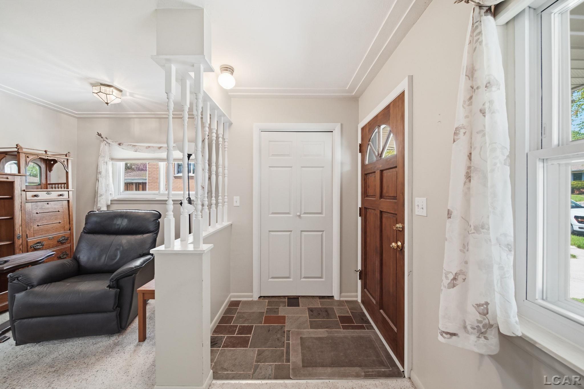328 Hillcrest Drive