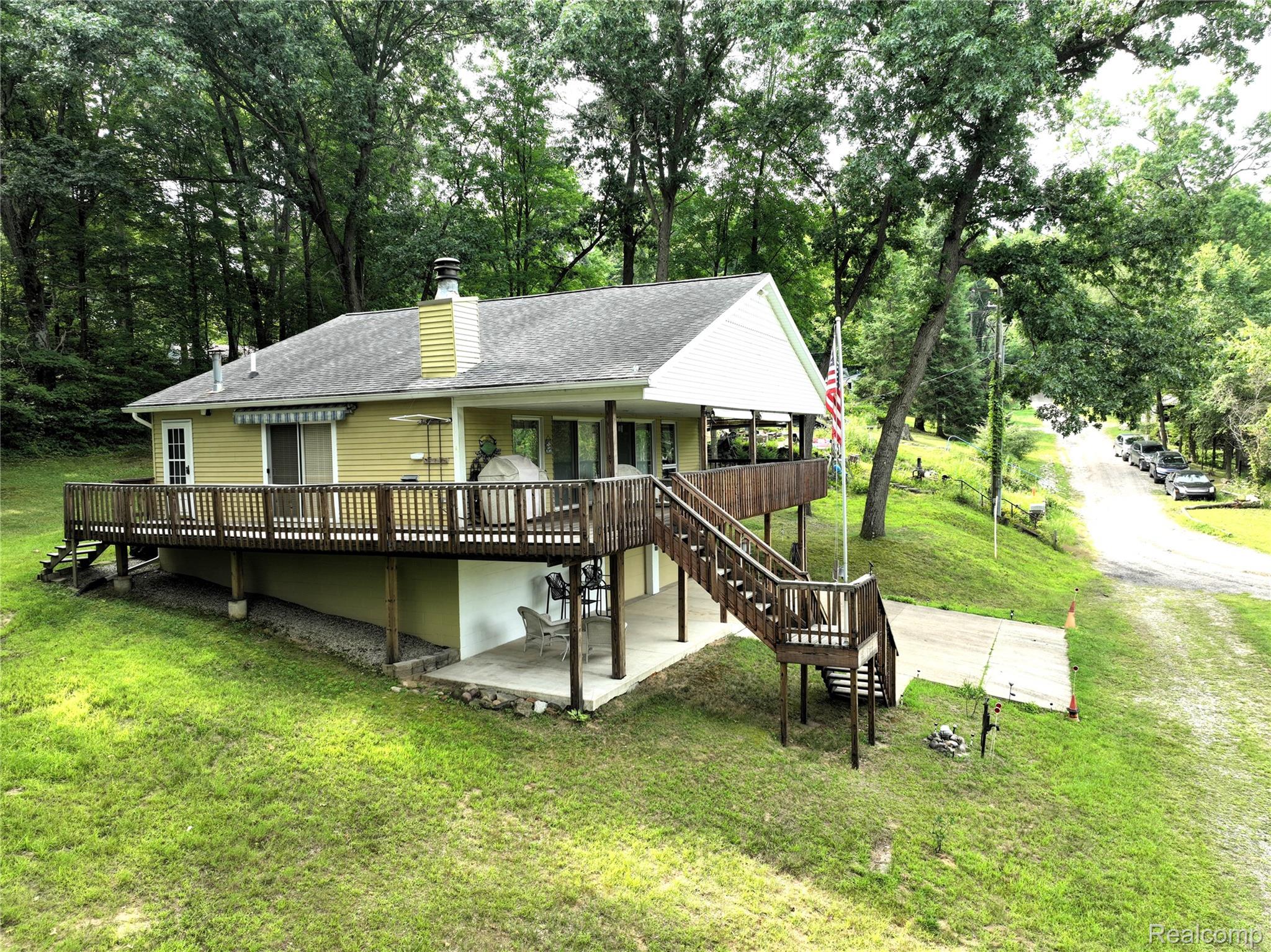 8700 Hillsdale Drive