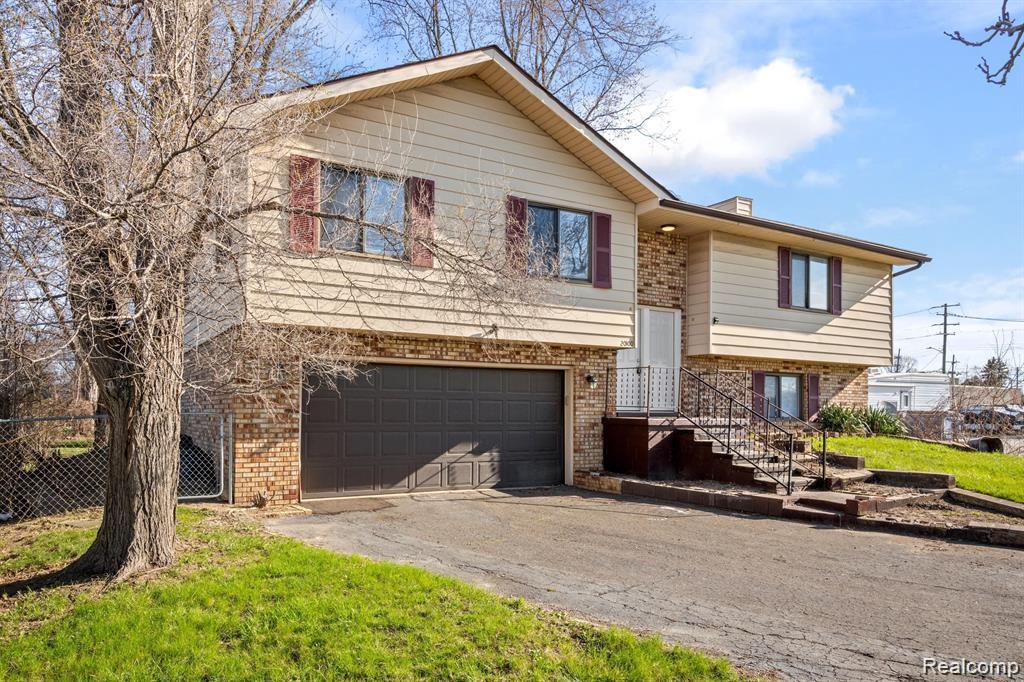 20100 Wick Road