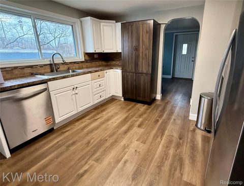 Tiny photo for 5036 Beecher Road, Flint Charter Township, MI 48532 (MLS # 20261021817)