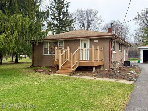 5036 Beecher Road Flint Charter Township MI 48532