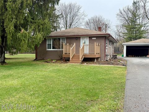 Tiny photo for 5036 Beecher Road, Flint Charter Township, MI 48532 (MLS # 20261021817)