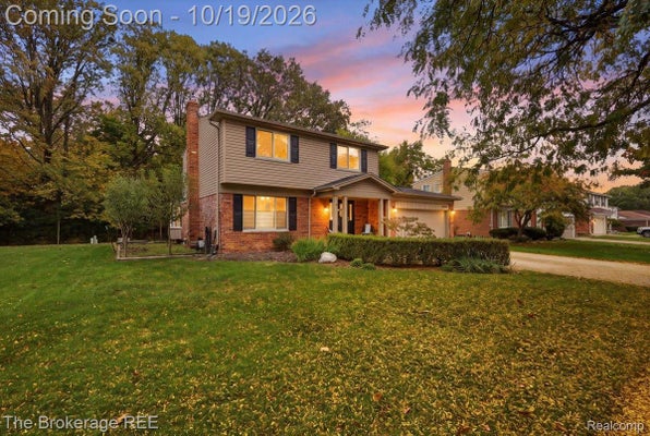 1795 N LAKE DR, TROY, MI 48083 - Image 625048a2dbba68b16bebee691d3d515a/3209971939