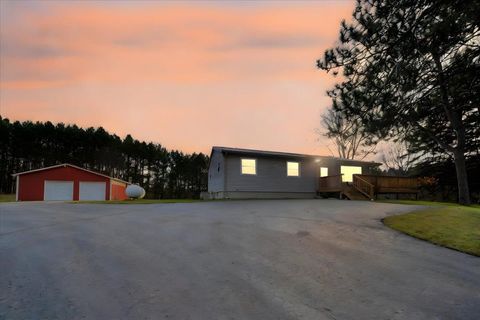 Homes with Pole Barns for Sale in Michigan 22 - homes with pole barns 32 2831 Pointer Road Ogemaw Township MI 48661