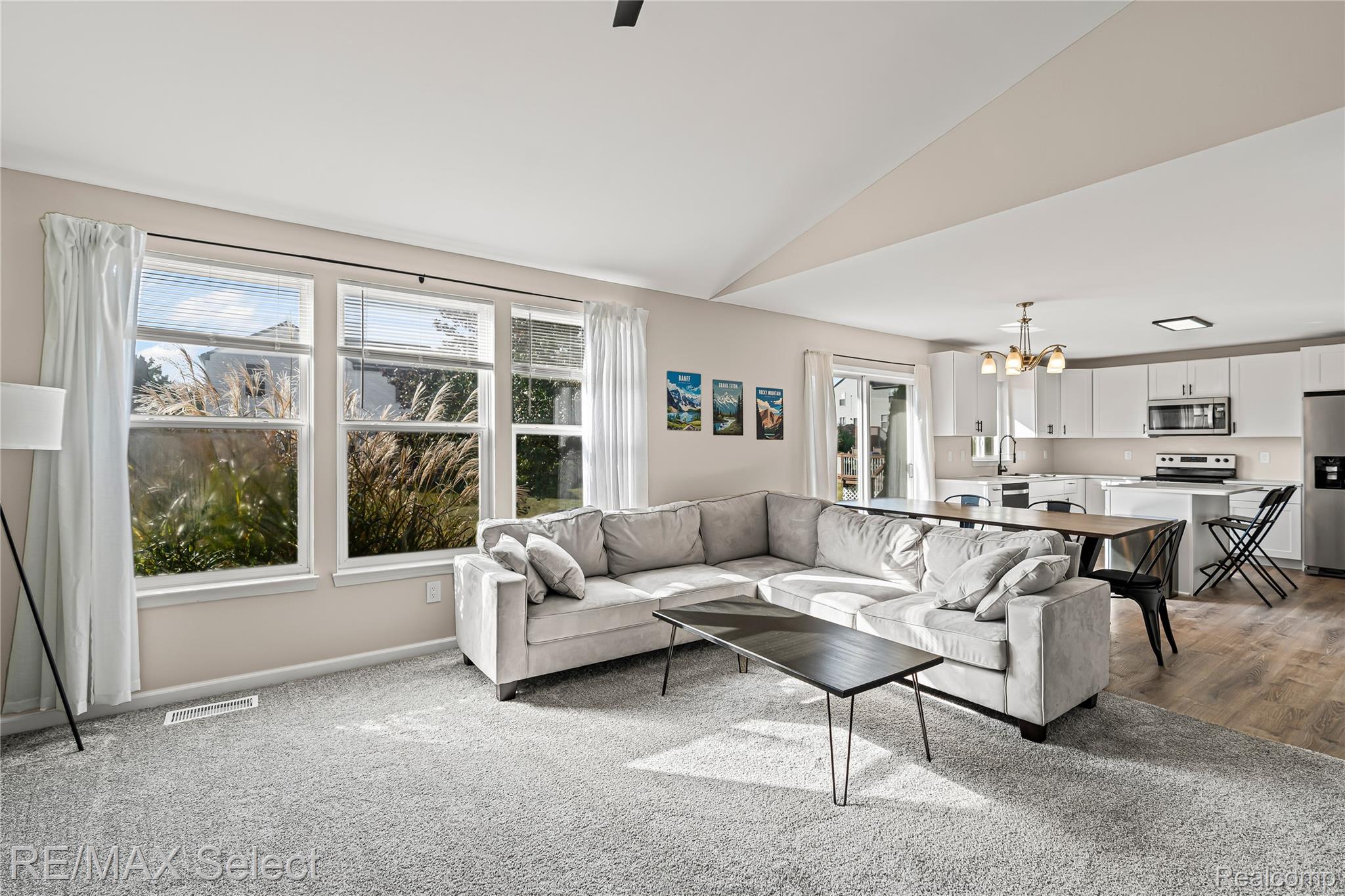 5199 Meadow Crest Circle