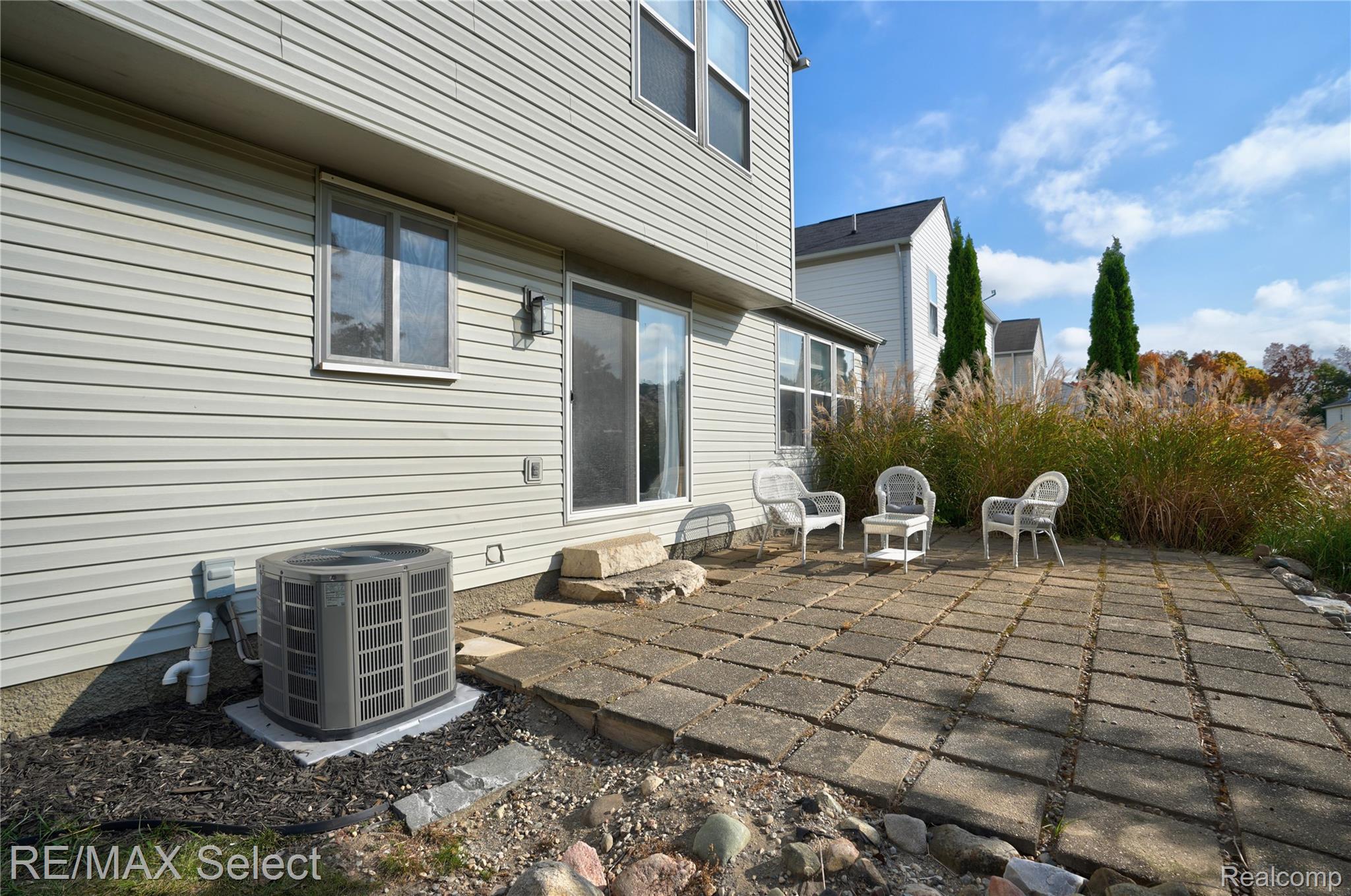 5199 Meadow Crest Circle