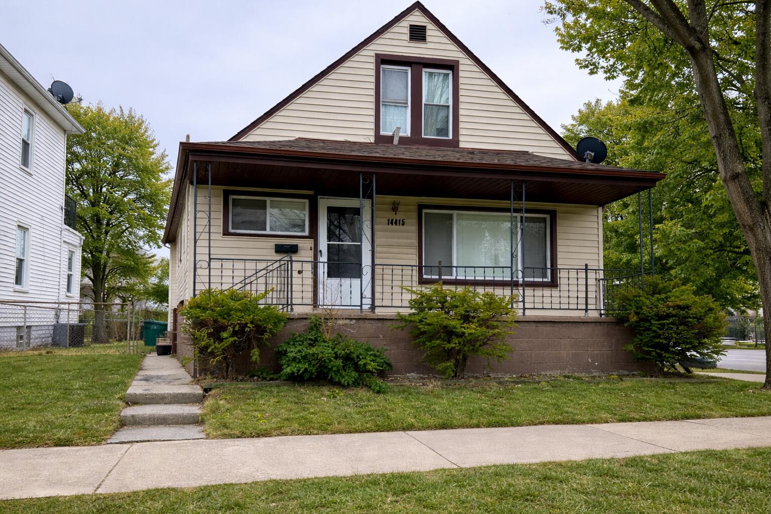 14415 Lithgow Street