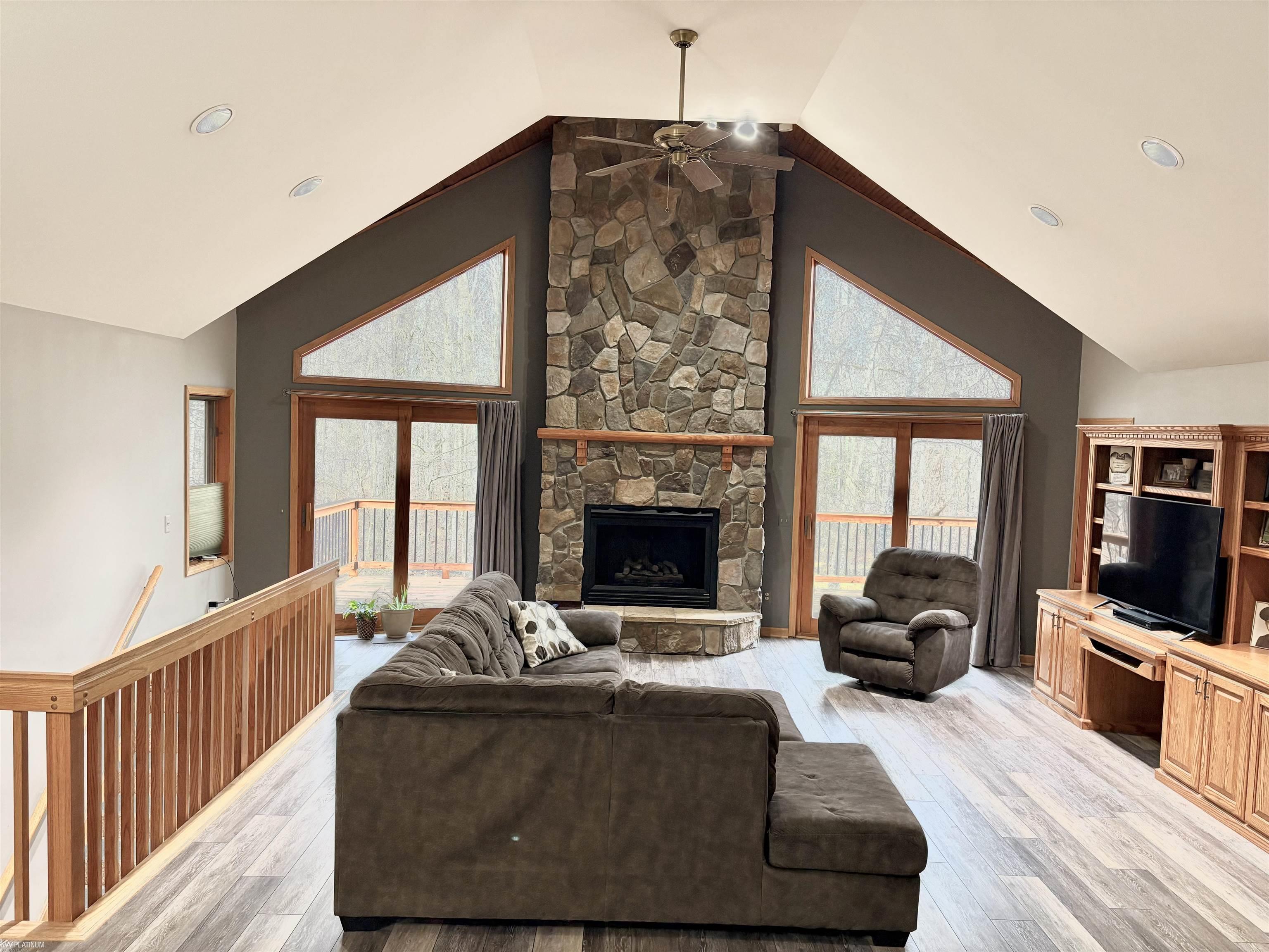 5575 River Ridge Trail