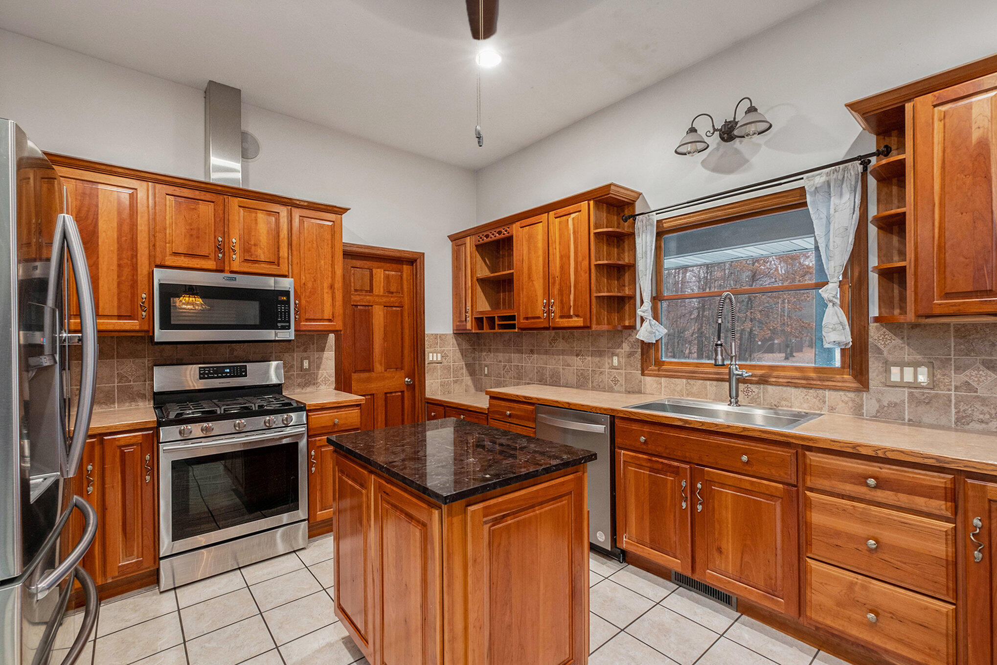 4581 Maple Island Road