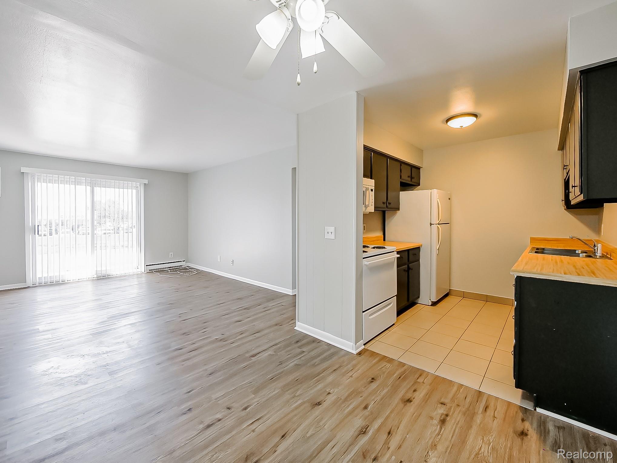 825 S Grand Avenue 5