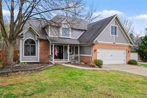 2228 Lost Creek Drive Clayton Charter Township MI 48433