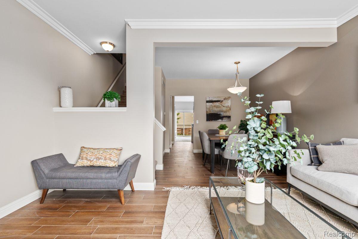 11637 Squiers Boulevard