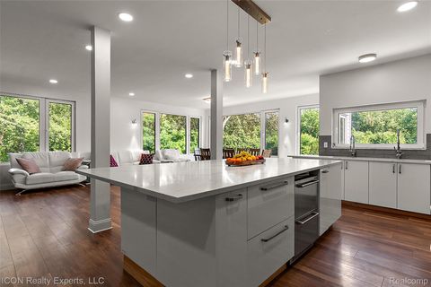 6727 Napier Road Salem Township MI 48170