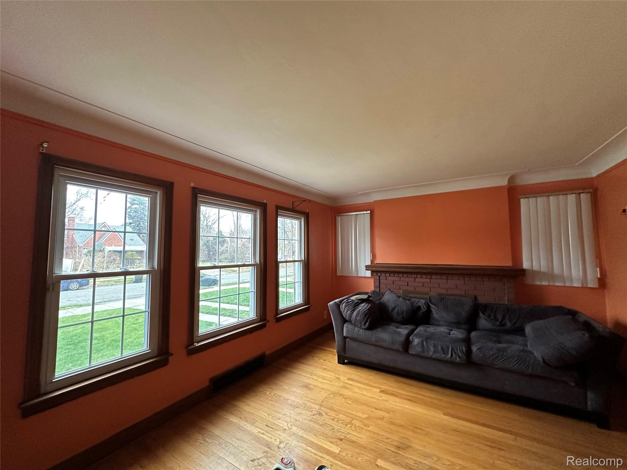 12016 Nashville Street