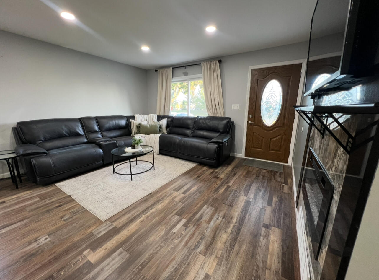 13429 Zagaiski Avenue