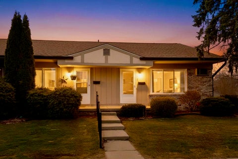 Tiny photo for 25225 Potomac Drive #8, South Lyon City, MI 48178 (MLS # 81026052538)
