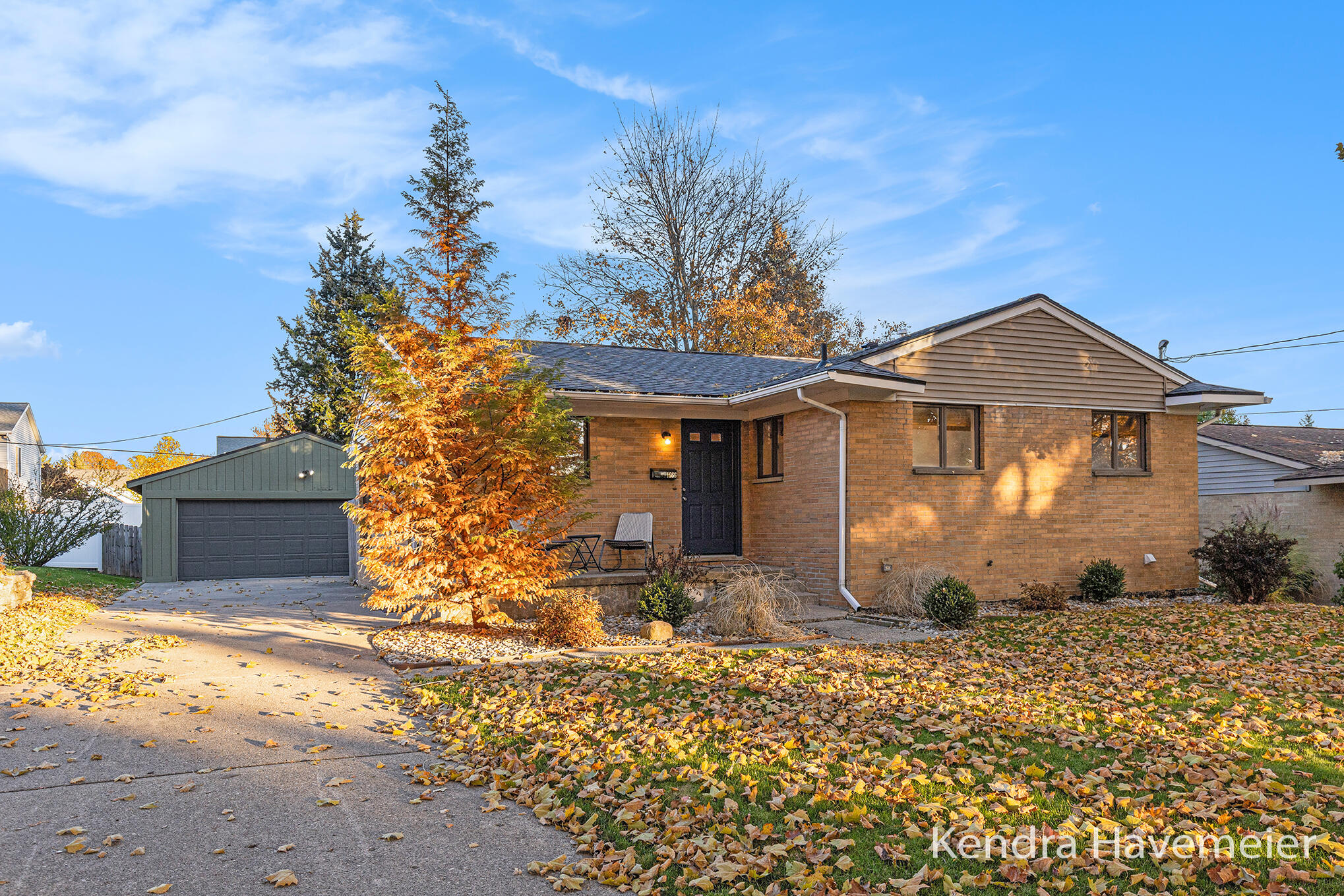 1666 Carlton Avenue NE