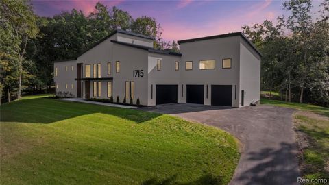 1715 Lone Pine Road Bloomfield Hills City MI 48302