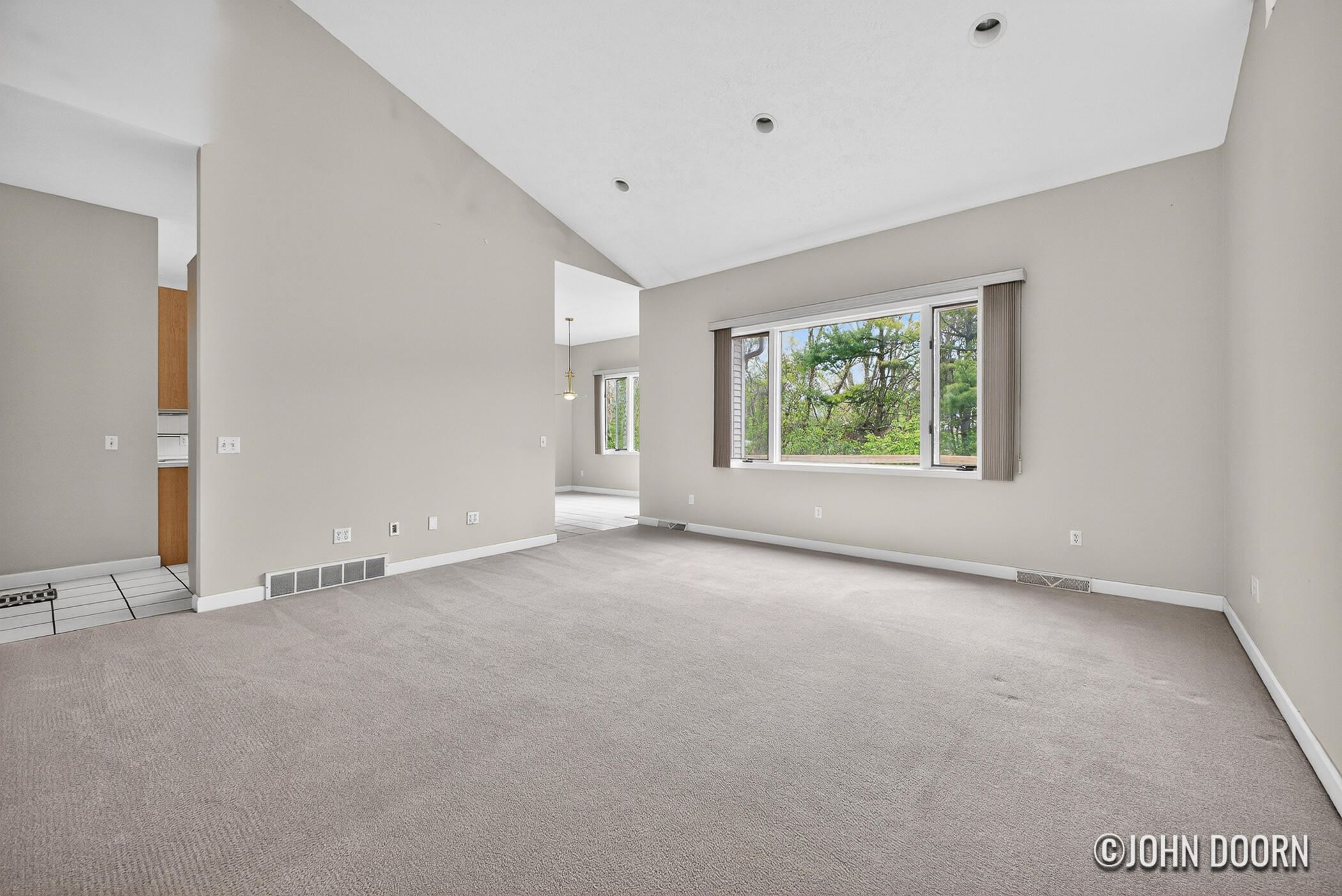 57 Rollingbrook Drive NE