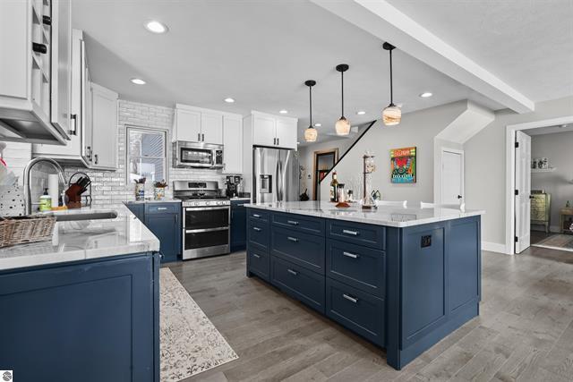 609 Lake Shore Drive