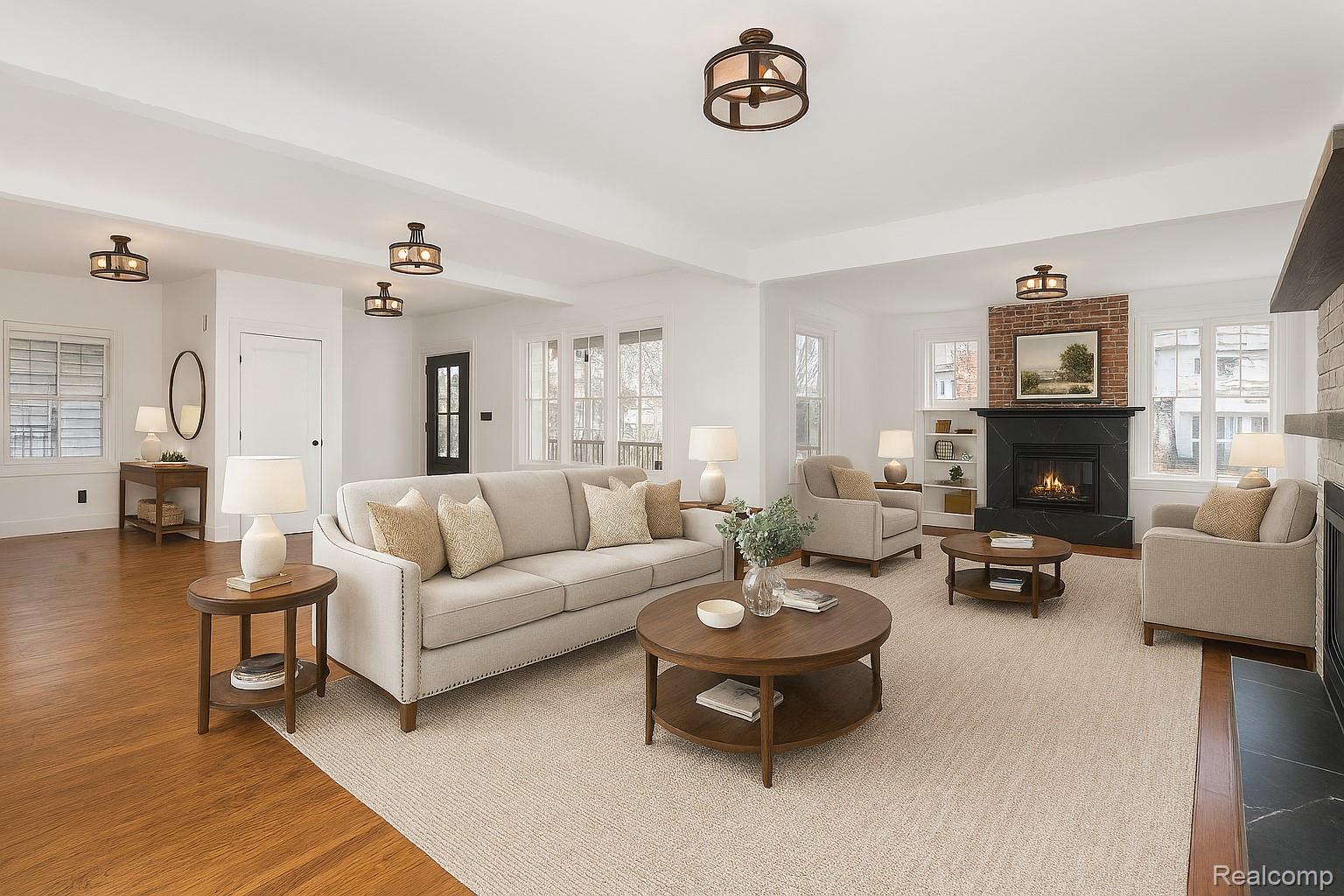 1583 Cadillac Boulevard