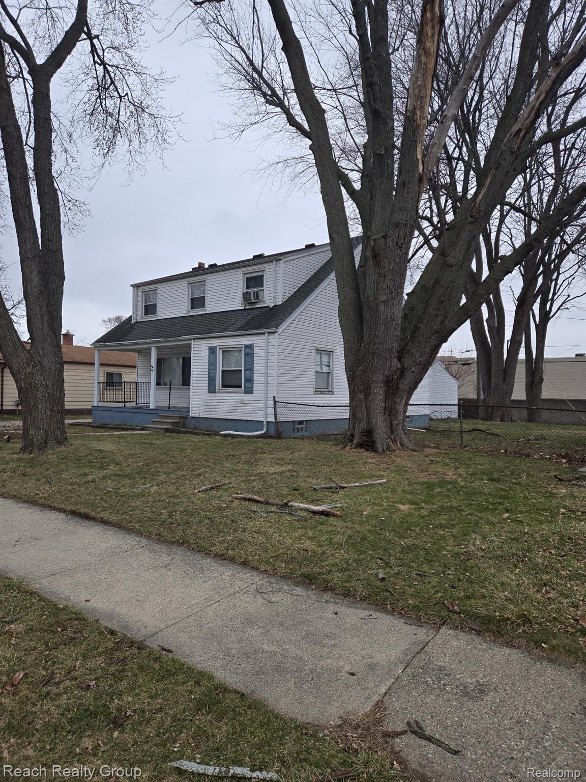 20010 Voiland Street