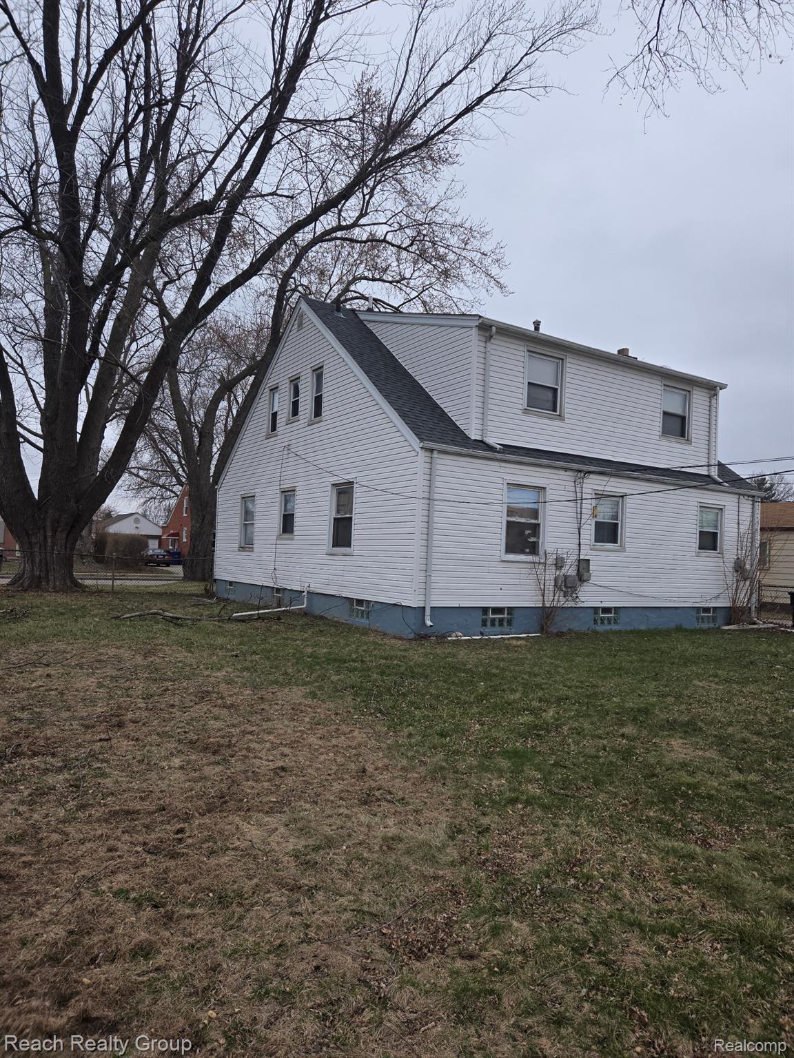 20010 Voiland Street