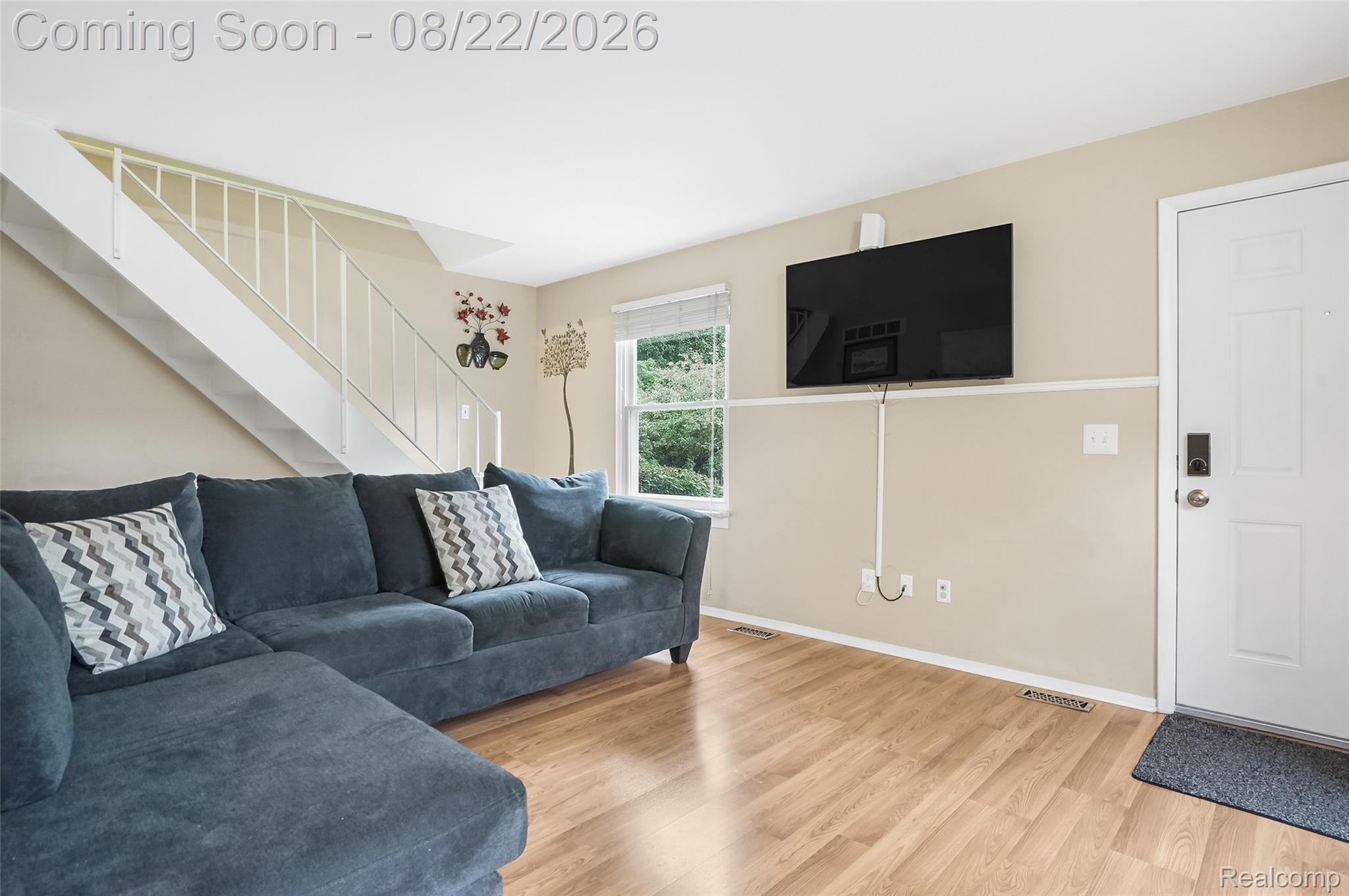 385 Neptune Drive