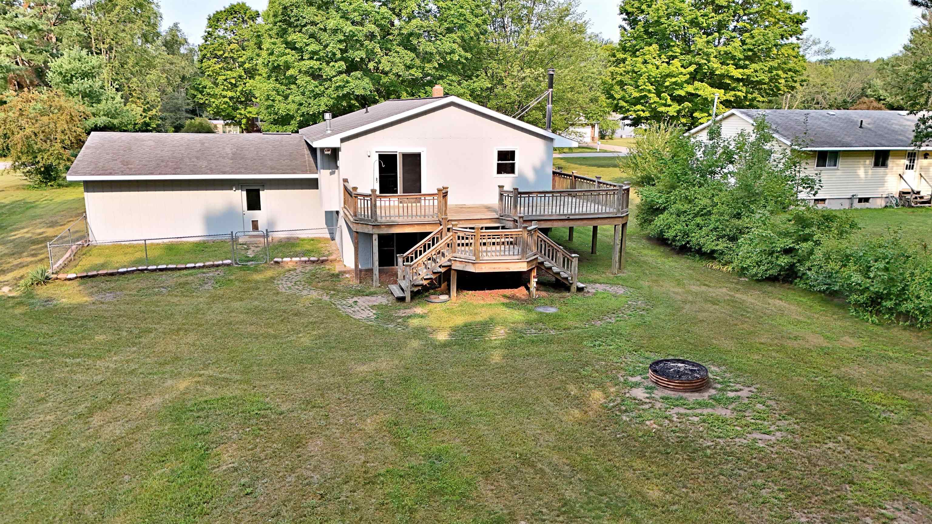 8133 Cherry Lane