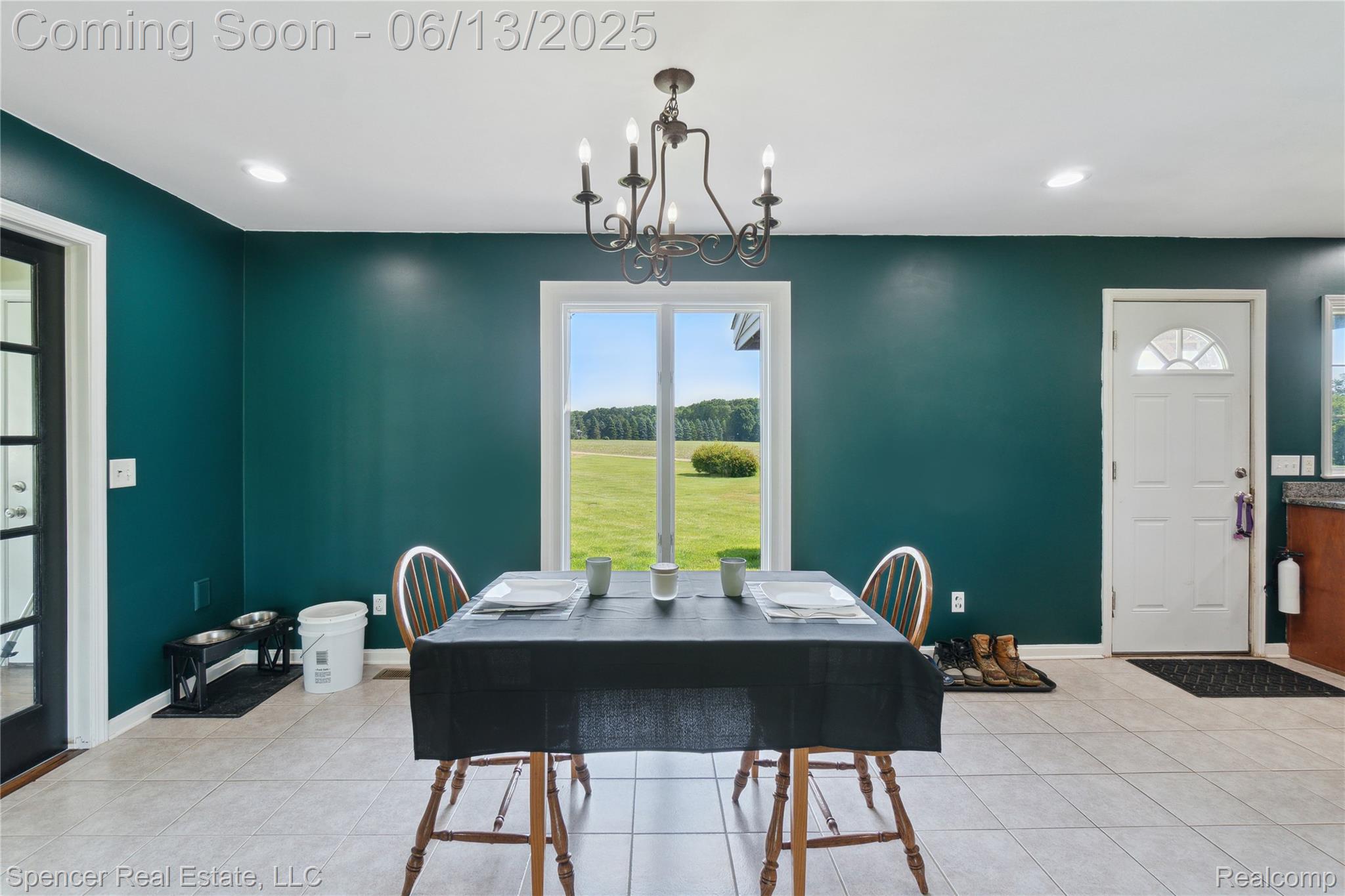 237 Kenora Drive
