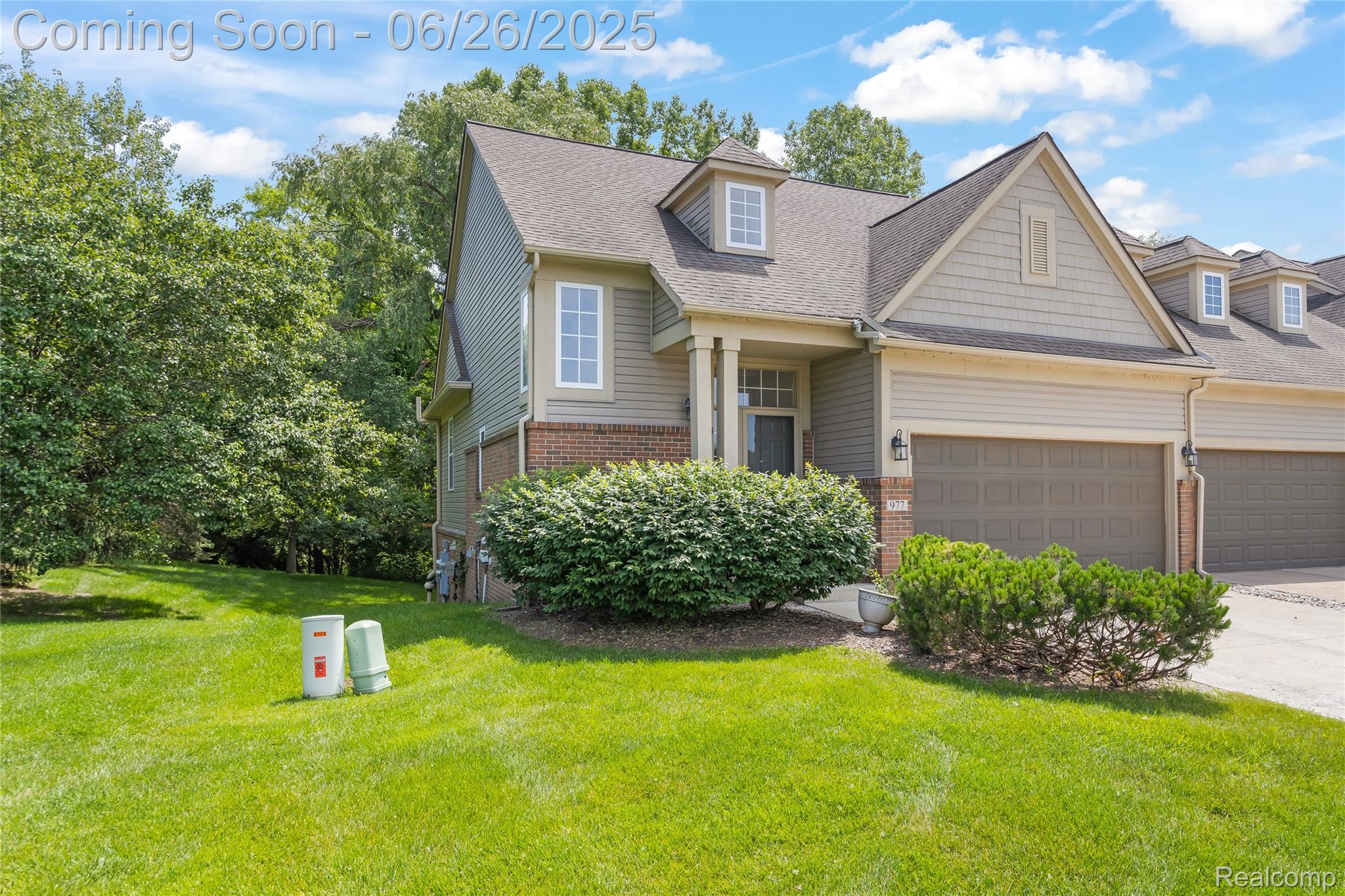 977 Sloane Court