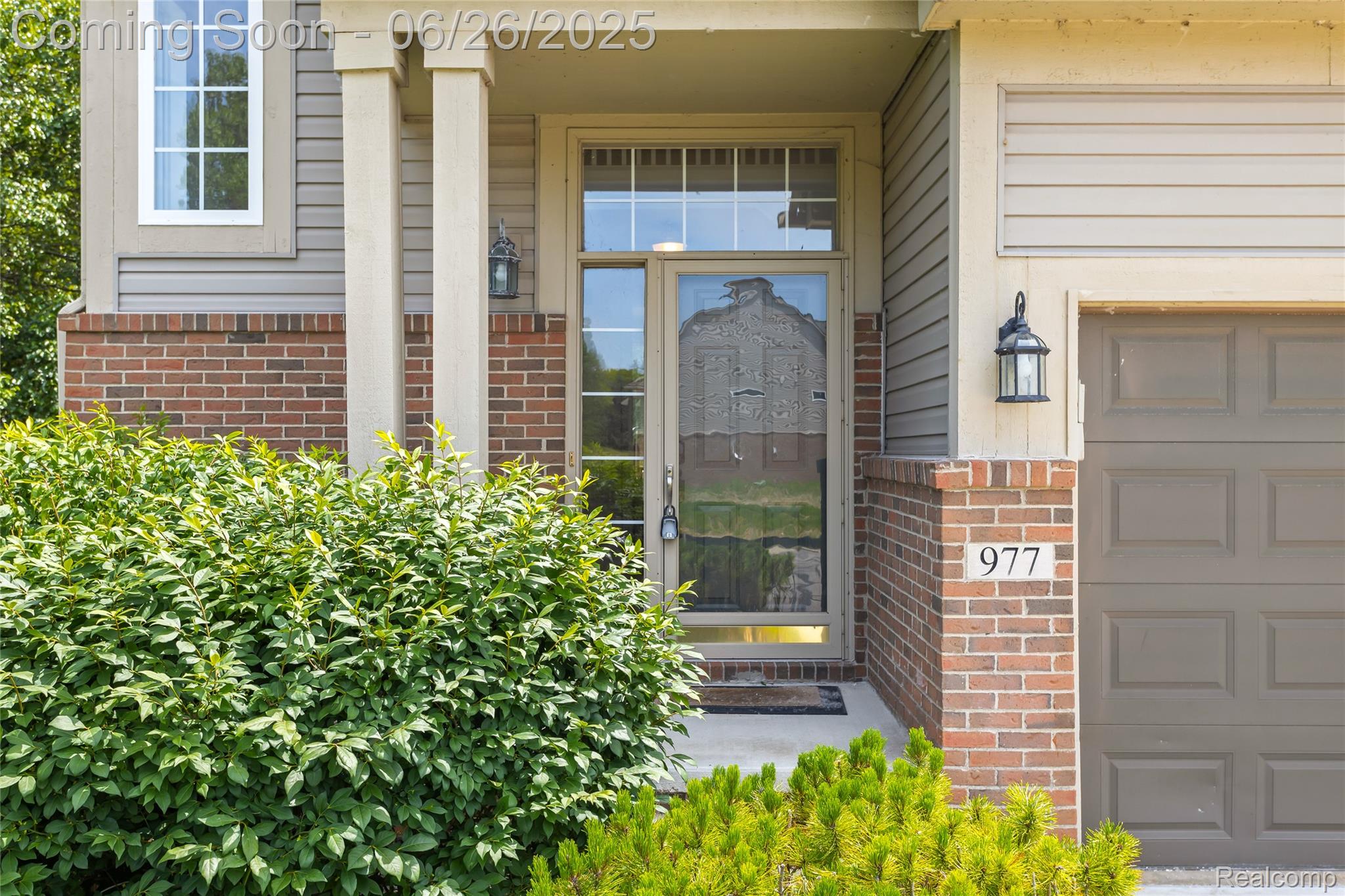 977 Sloane Court