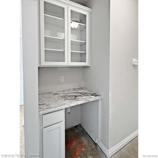 7118 Oak Ridge Court