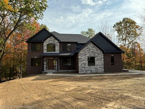 7118 Oak Ridge Court Independence Charter Township MI 48348