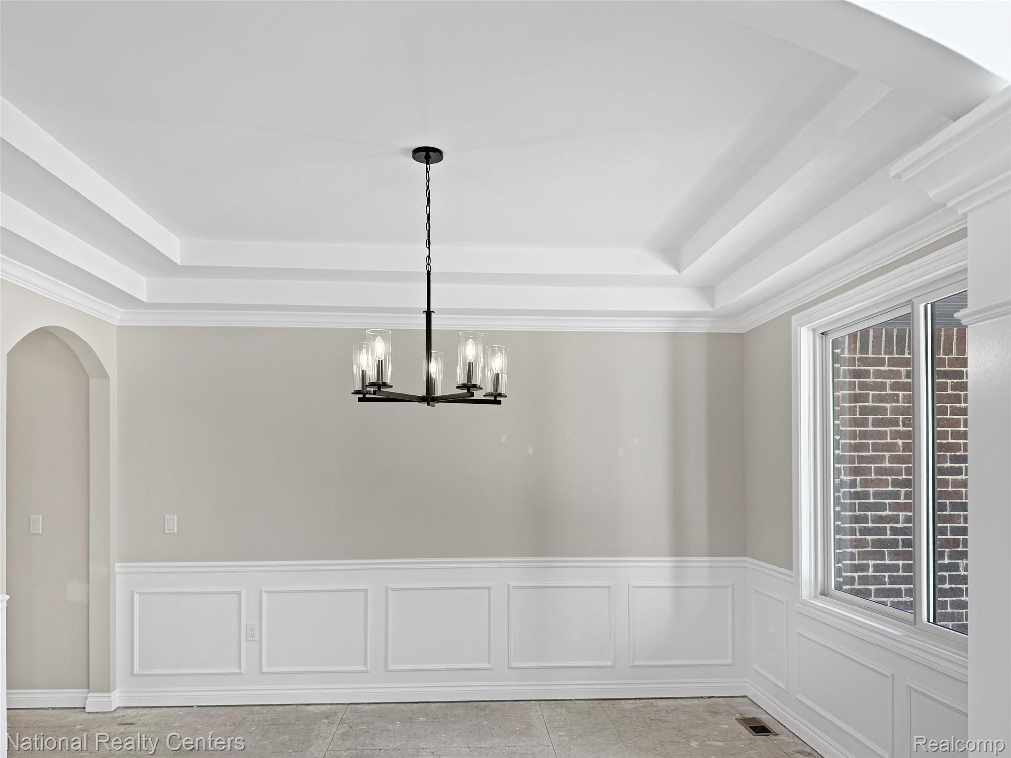 7118 Oak Ridge Court