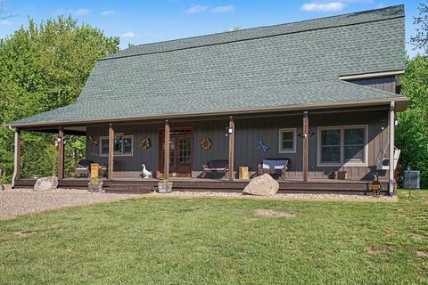 53649 Flatbush Road Flowerfield Township MI 49067