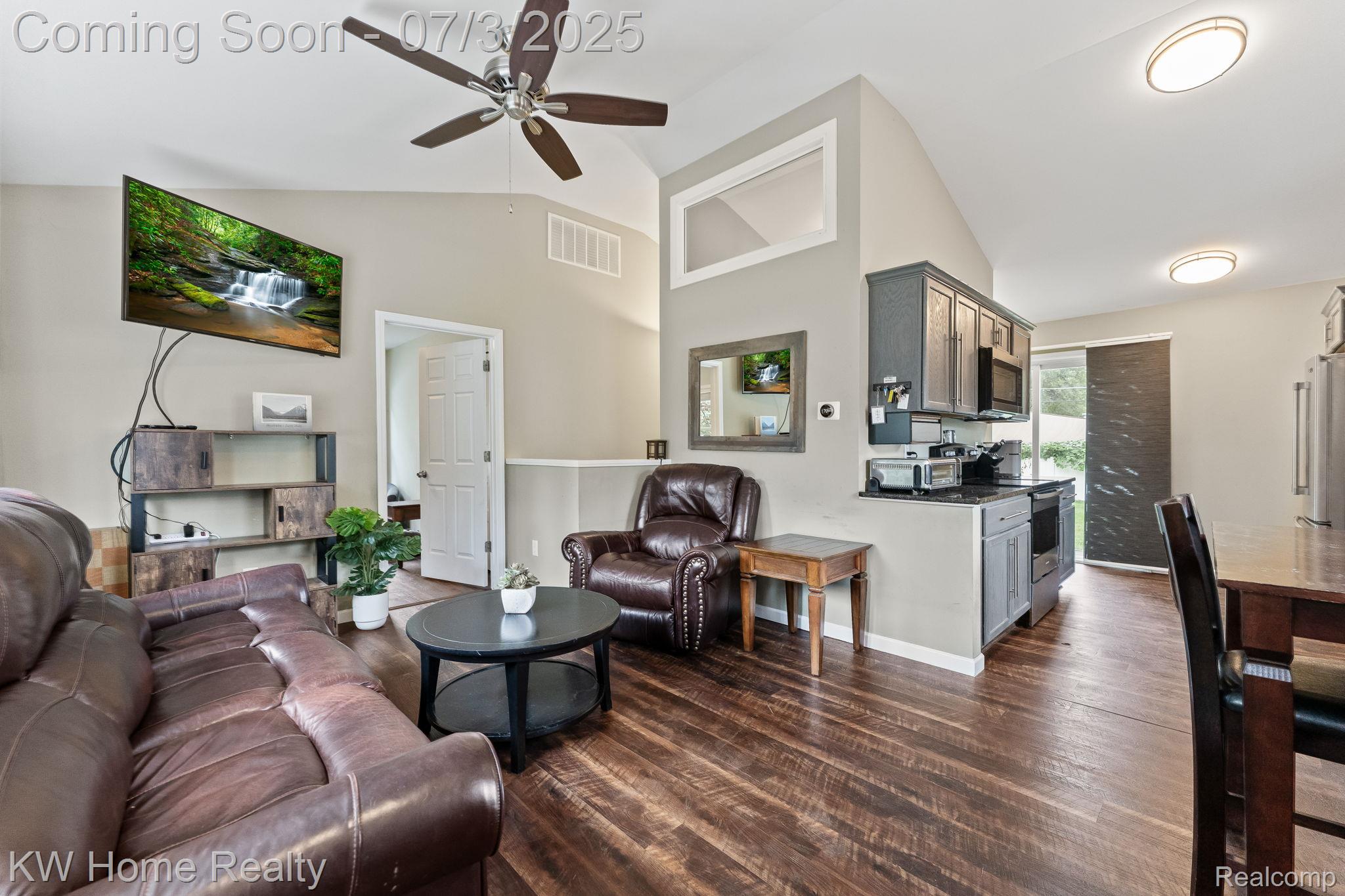 5575 Berkley Drive