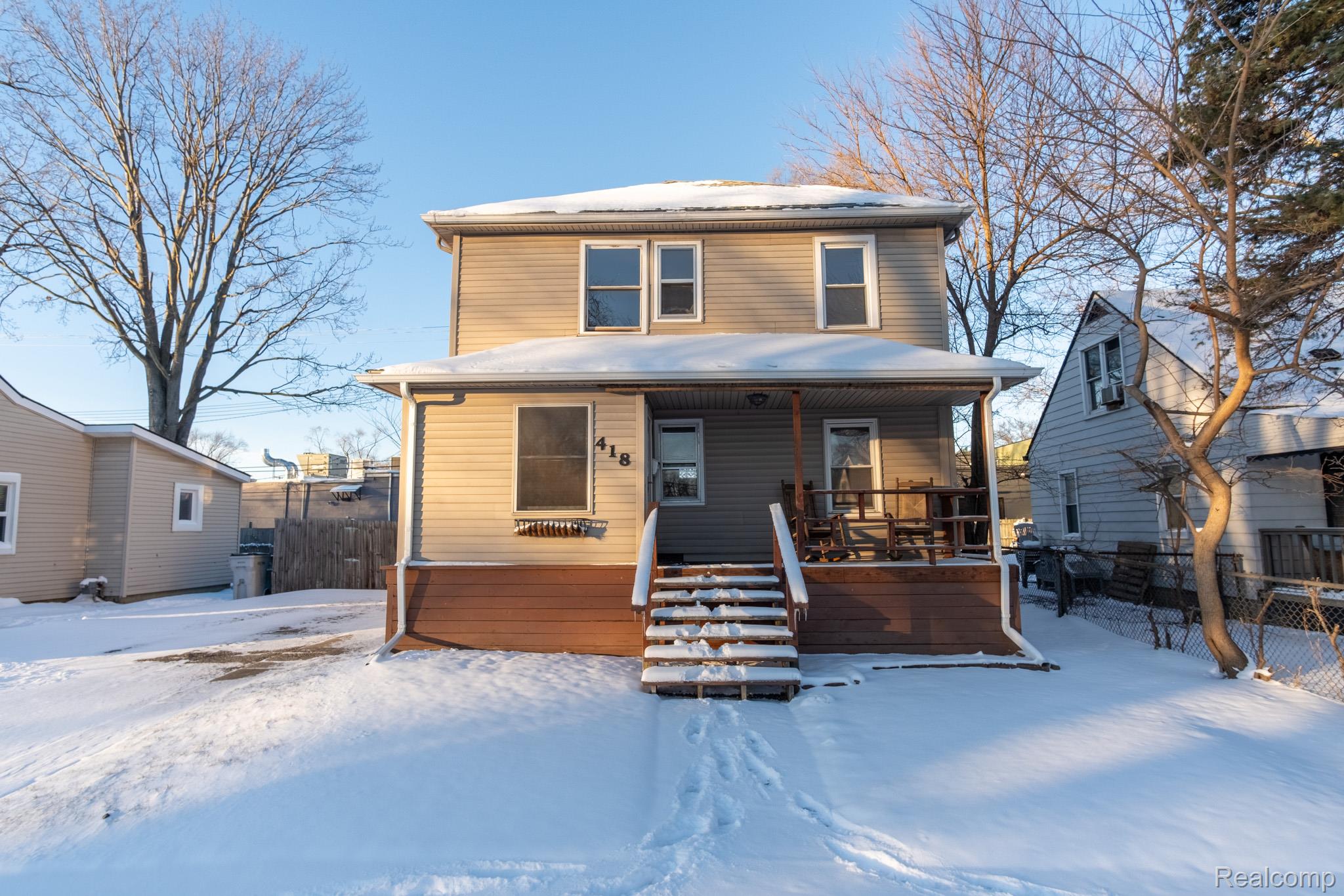 418 W Woodruff Avenue