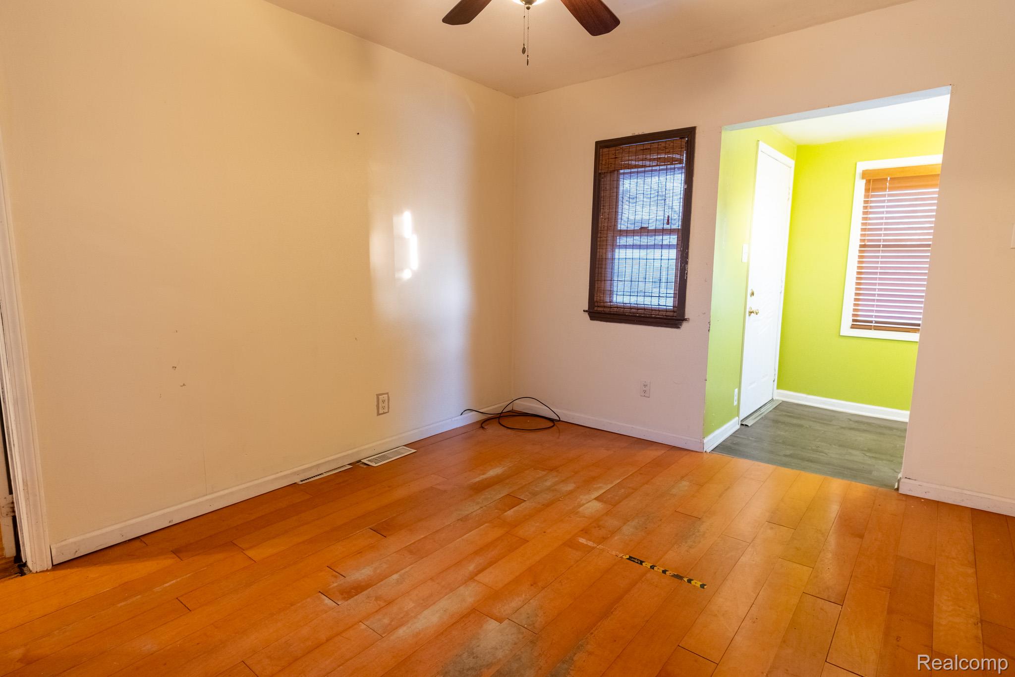 418 W Woodruff Avenue