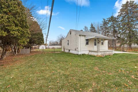 Tiny photo for 21118 Wellington Avenue E, Warren City, MI 48089 (MLS # 20261047519)