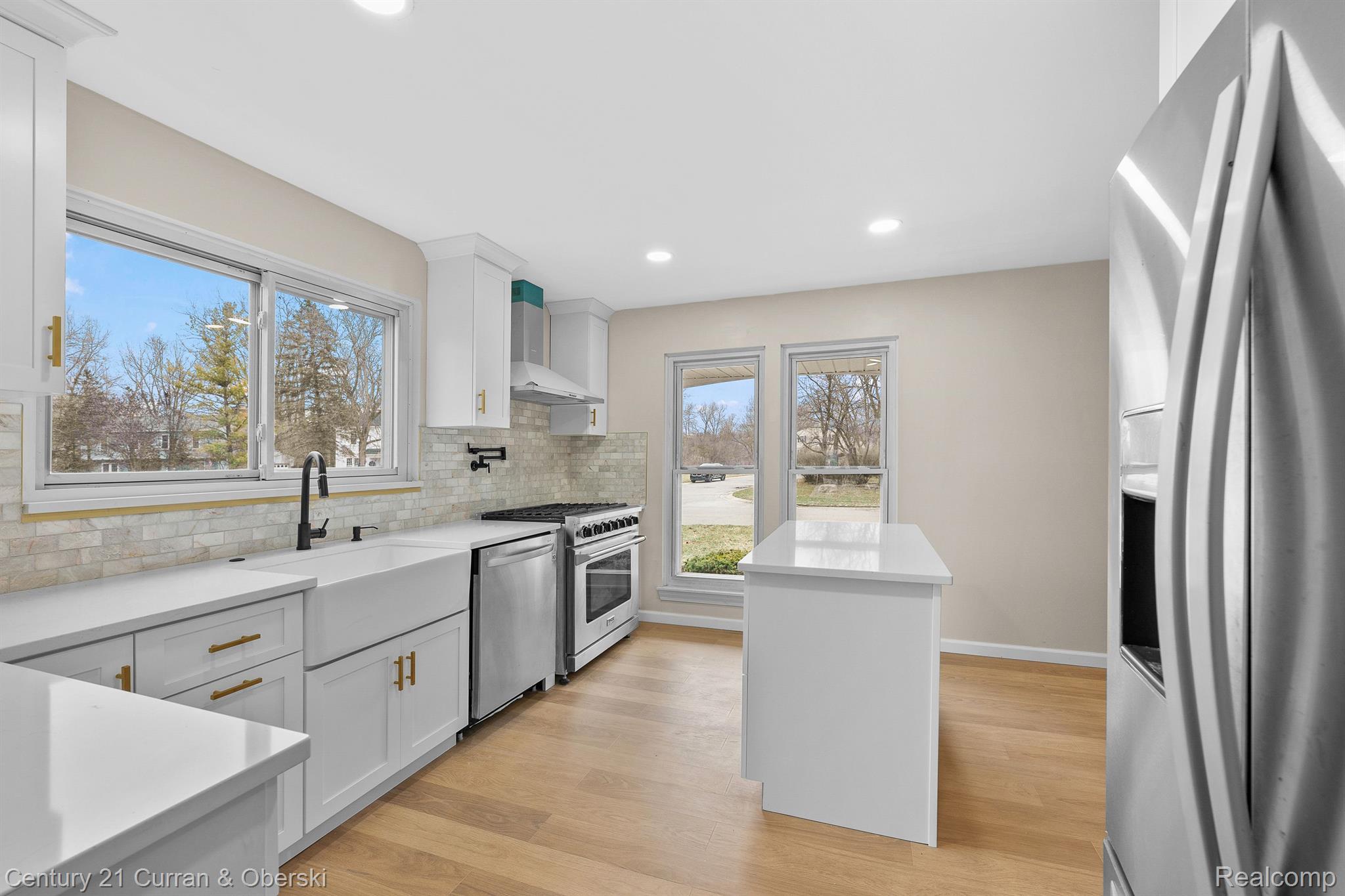 19760 SCENIC HARBOUR Drive