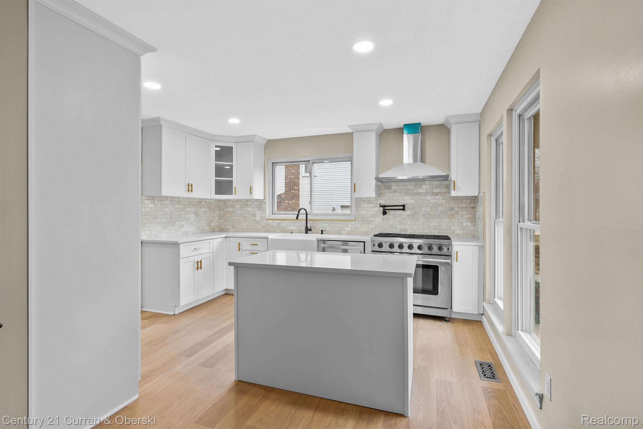 19760 SCENIC HARBOUR Drive