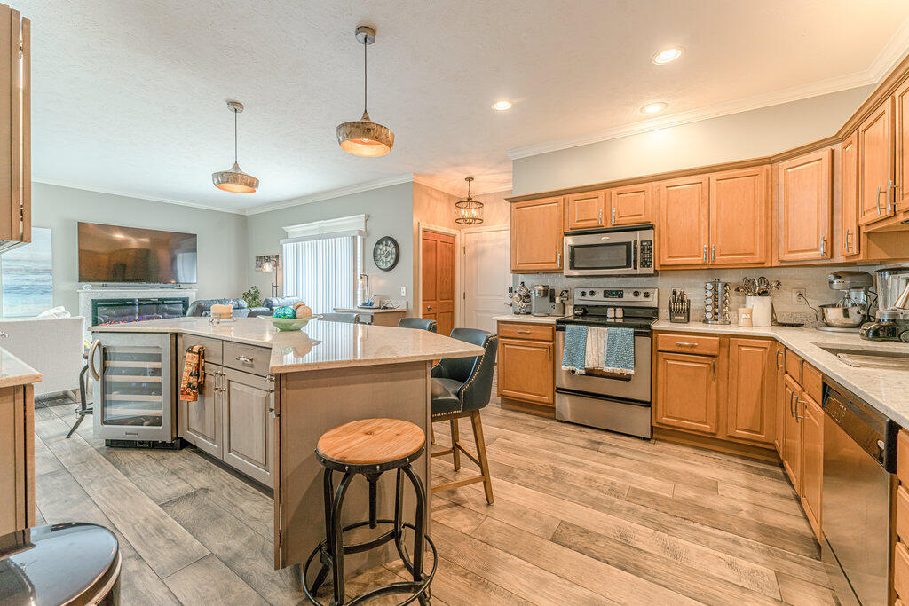 103 Lexington Point Drive